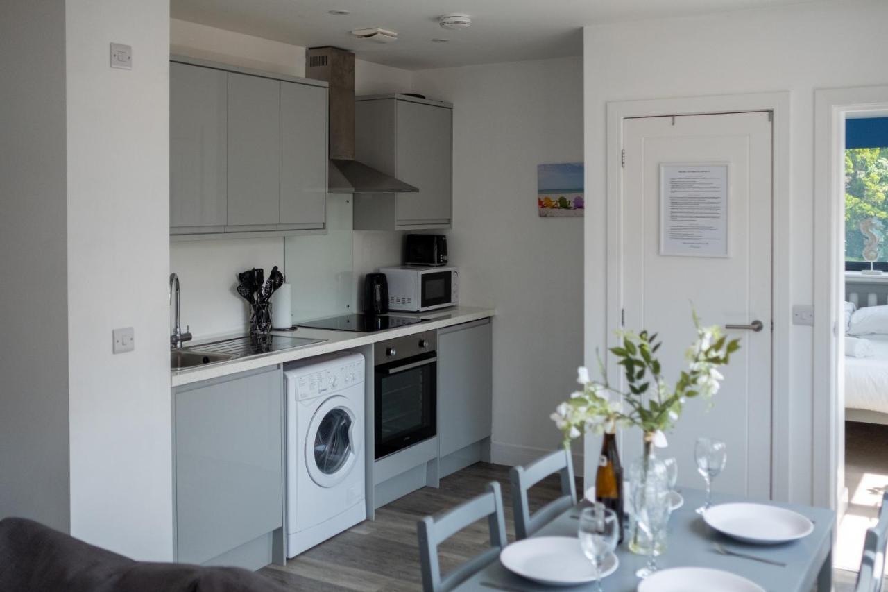 Modern One Bedroom Apartment In Town Centre & 4 Min To The Beach Bournemouth Dış mekan fotoğraf