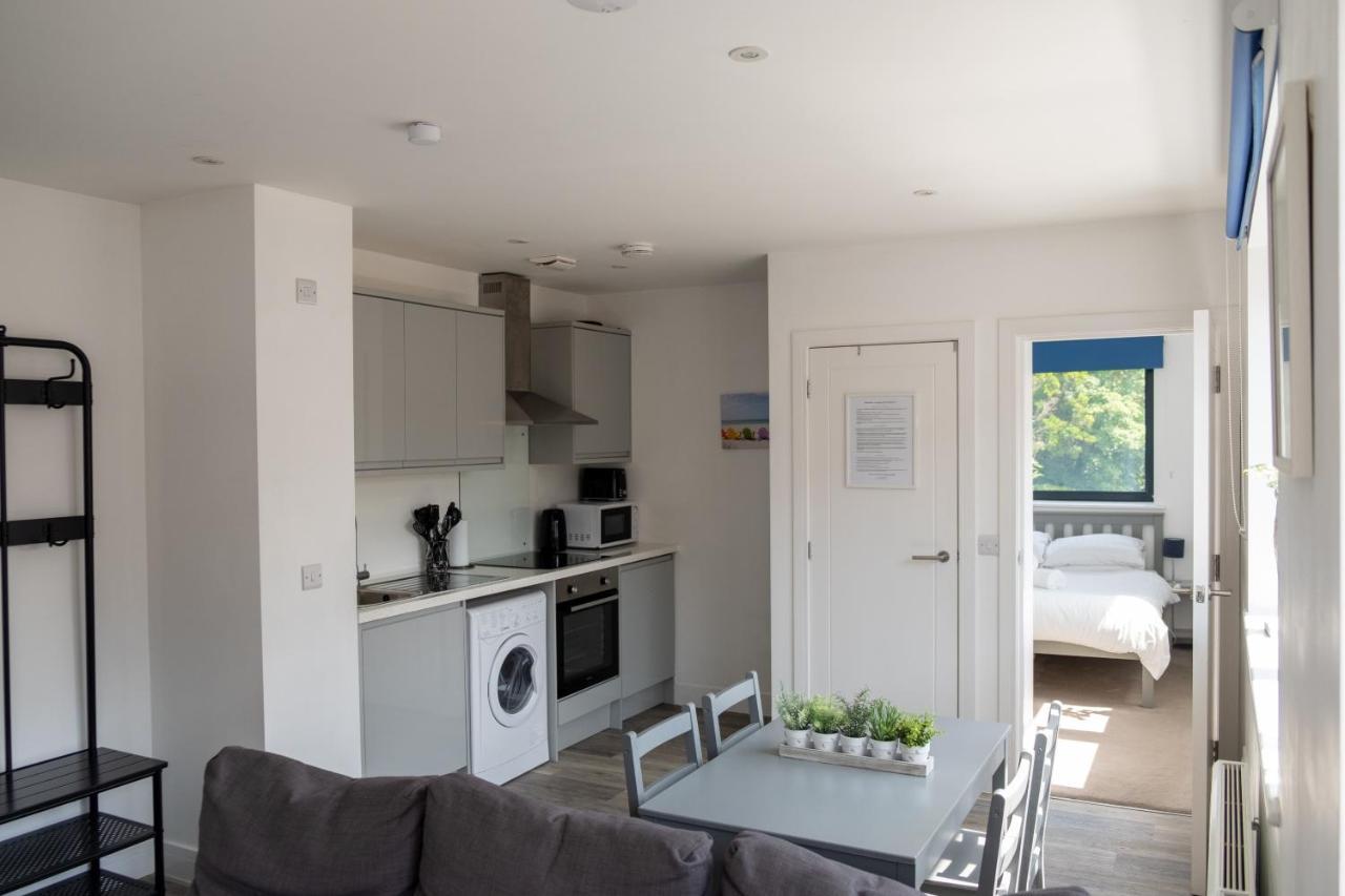 Modern One Bedroom Apartment In Town Centre & 4 Min To The Beach Bournemouth Dış mekan fotoğraf
