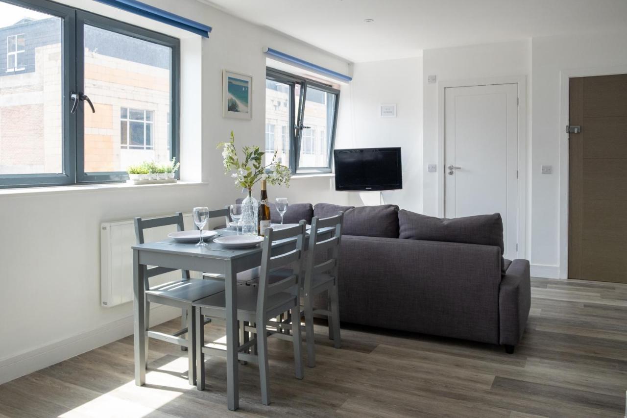 Modern One Bedroom Apartment In Town Centre & 4 Min To The Beach Bournemouth Dış mekan fotoğraf